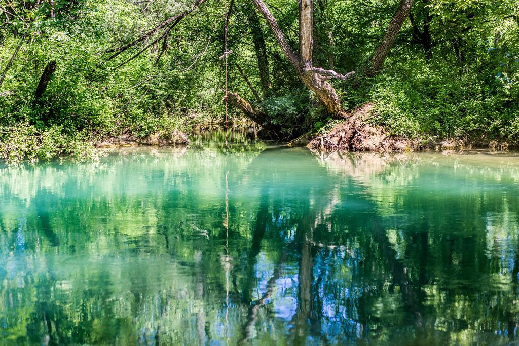 Отель Kamp Slapic Дуга-Реса Экстерьер фото